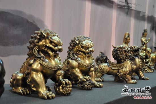 文博會展館展品璀璨奪目,收藏品鑒定評估服務受追捧